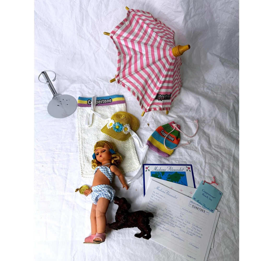 Madame Alexander Doll Coppertone Set ***FLAW Dog Umbrella Towel Plus
